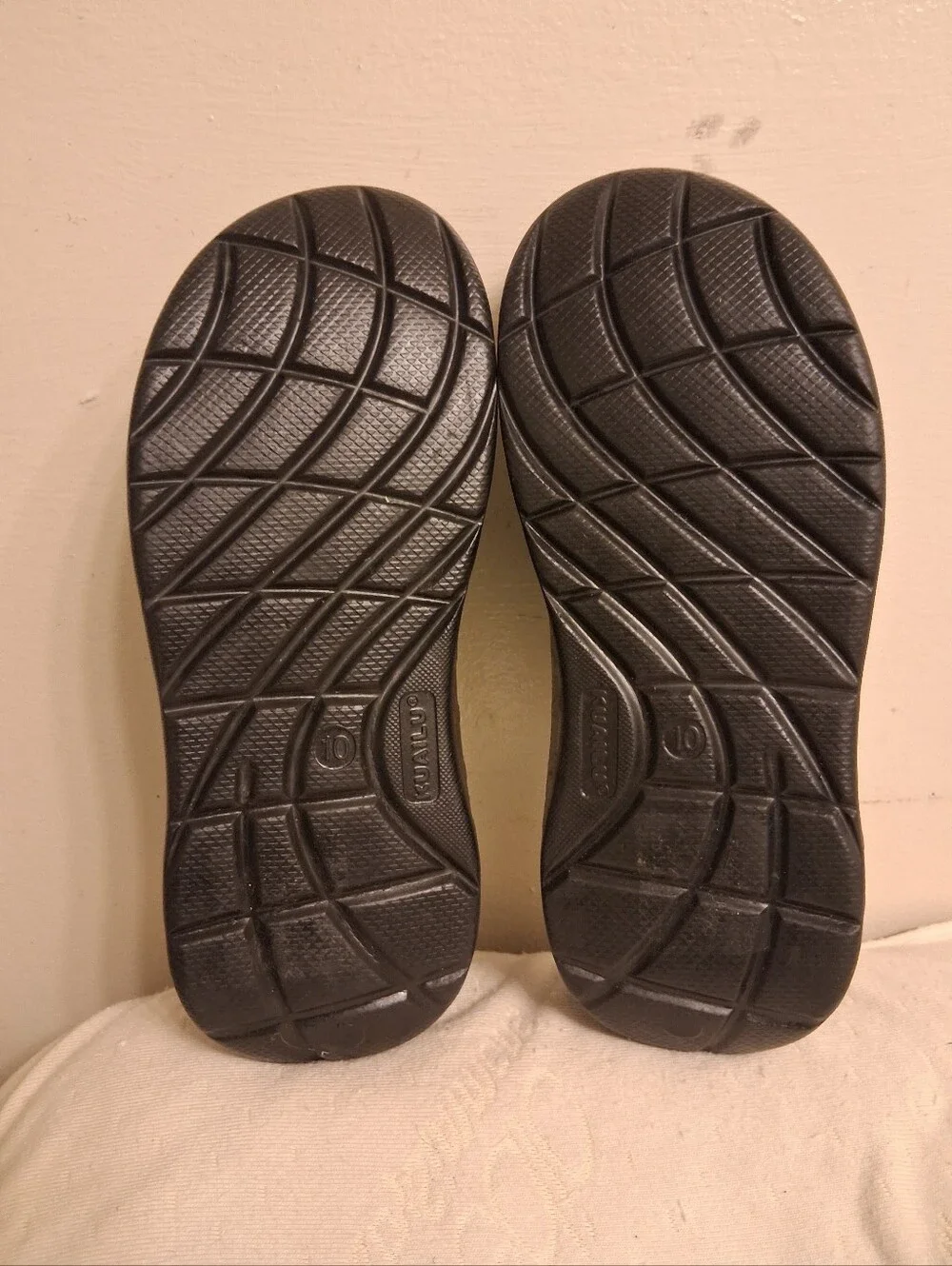 Men's KUAILU Black Slip-On Comfort Slides Similar to Crocs , size 10